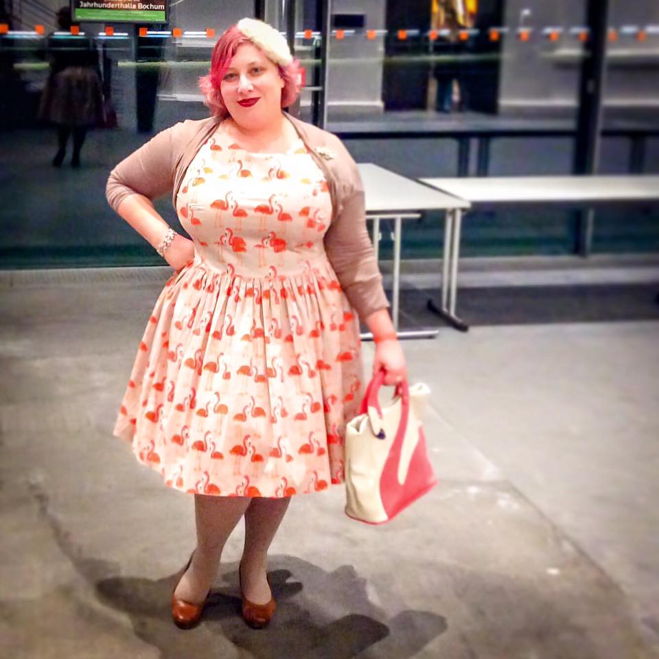 misskittenheel-vintage-curvy-plussize-rockabilly-flamingos-05