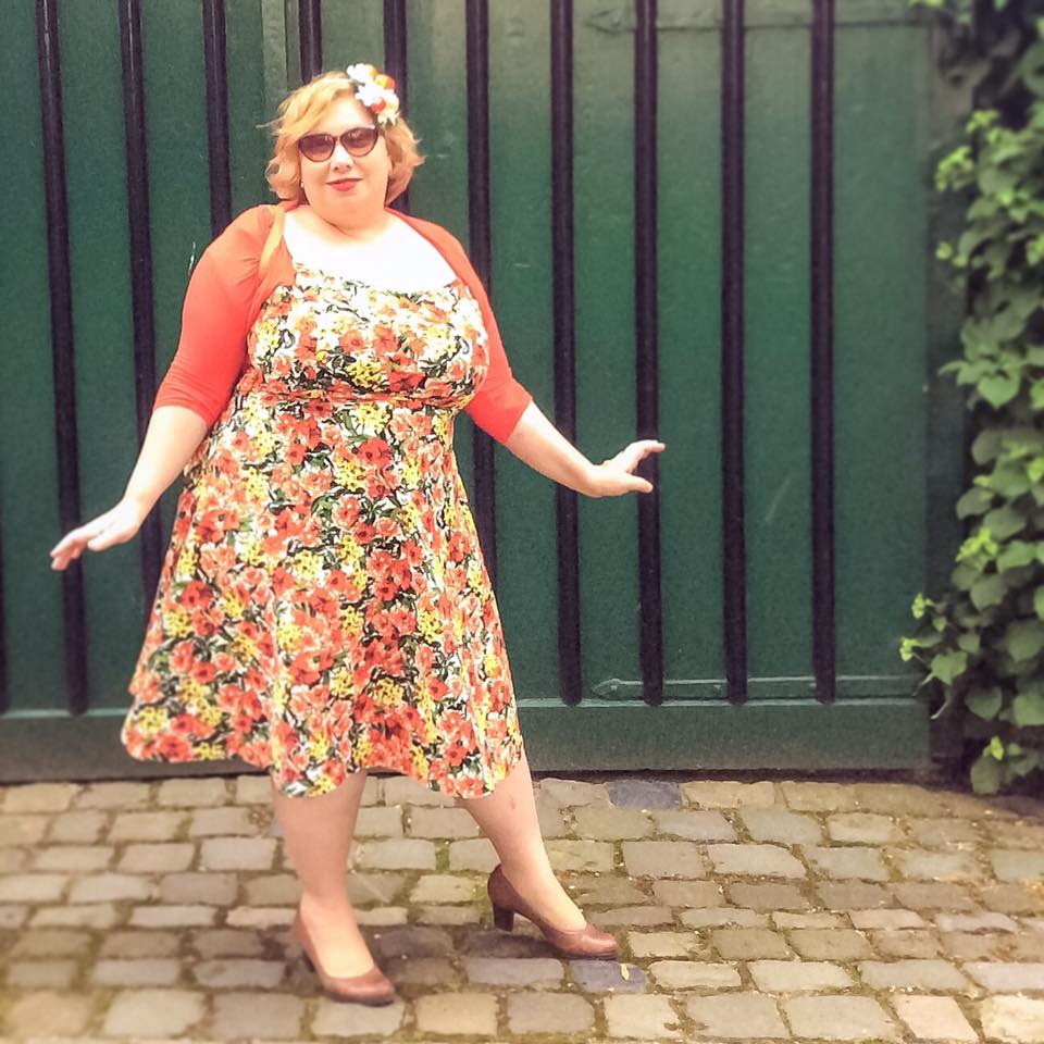 misskittenheel vintage plussize pinup modejahr2016 sommerfarben fascinator fruit 05